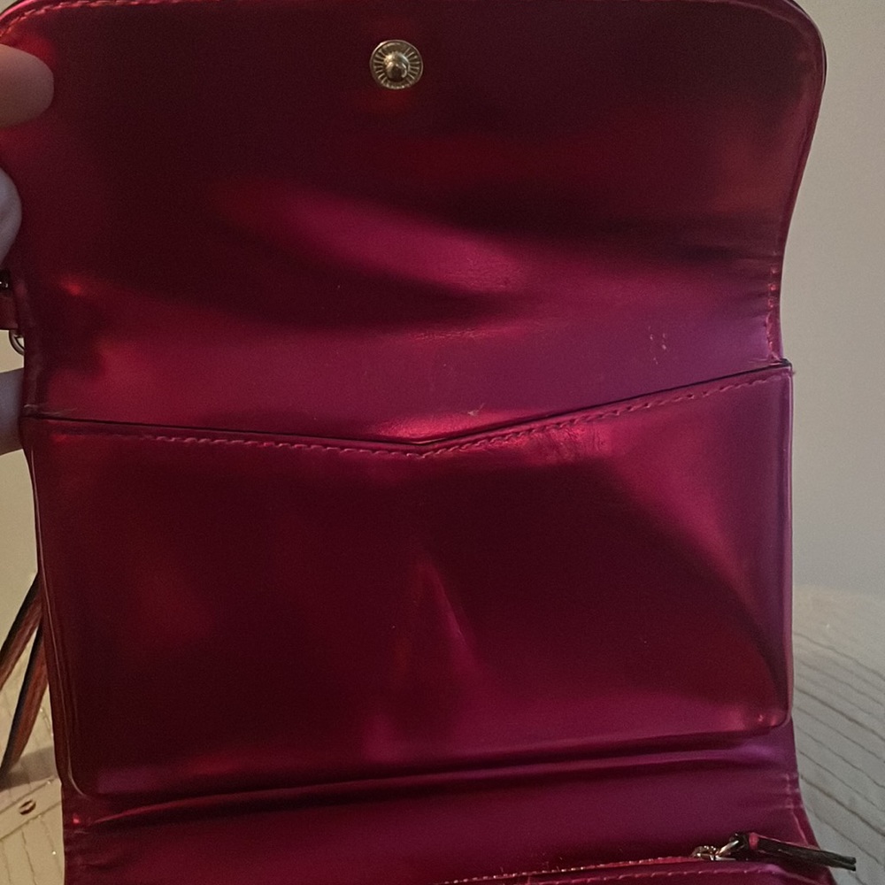 Victoria’s Secret’s Fuchsia Metallic Snakeskin Metallic Wristlet/Wallet💕.NWT - Picture 6 of 11
